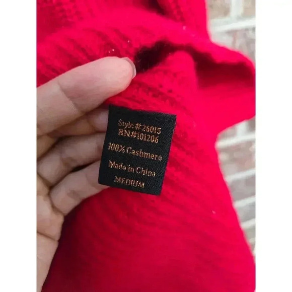 Soft Surroundings  Label Noir 100% Cashmere Red Sweater Size M - Picture 3 of 4